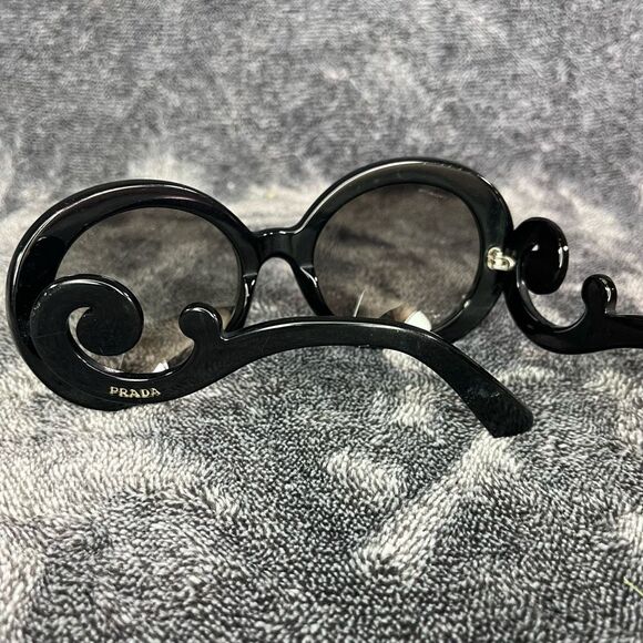 Prada woman’s sunglasses round frame made in Italy - Picture 2 of 6